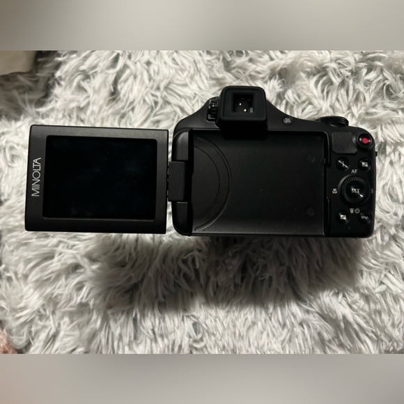 Minolta Camera - Picture 10 of 14